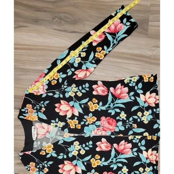 Ronni Nicole Floral Open Front Cardigan - Picture 4 of 7